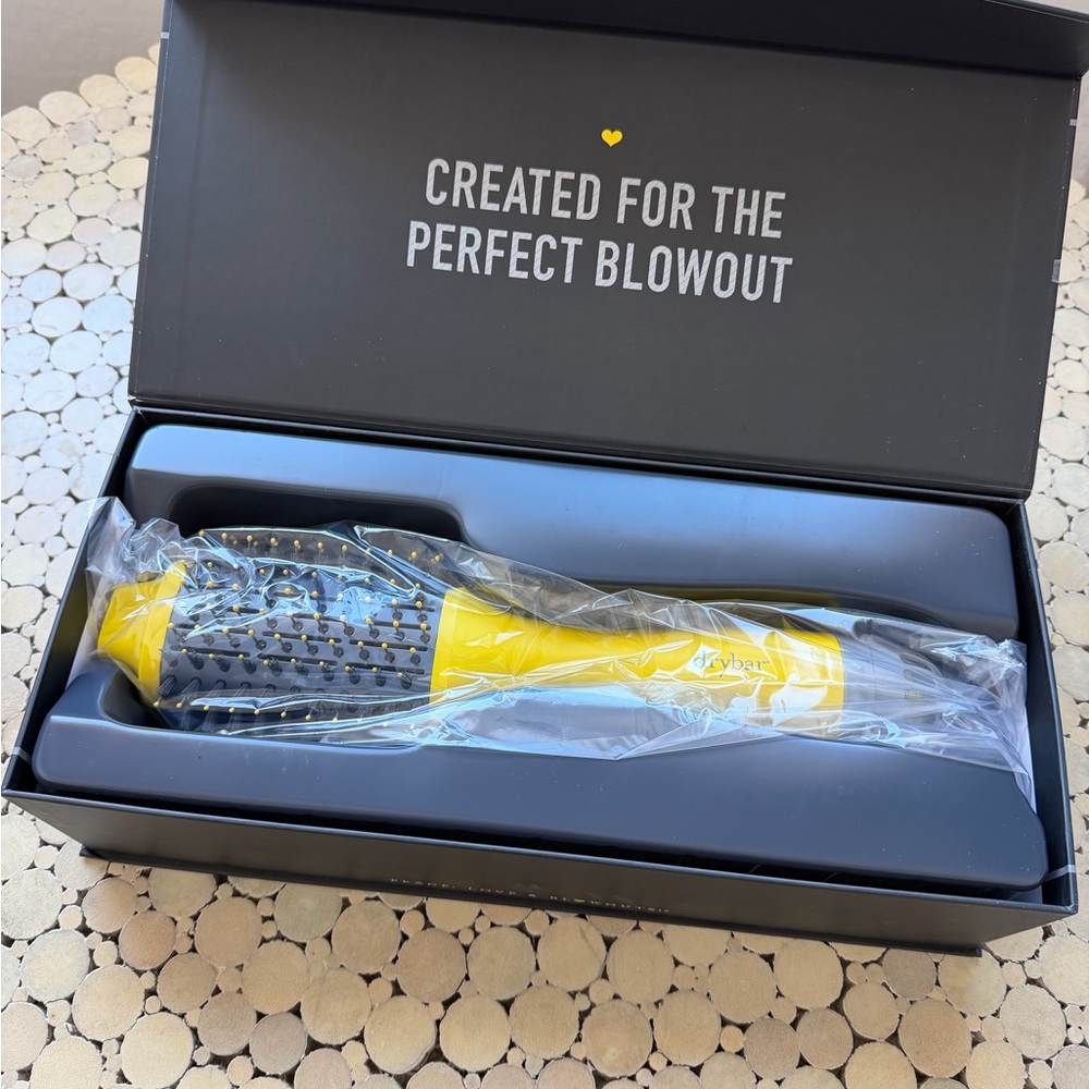 Drybar The Double Shot Oval Blow Dryer Brush